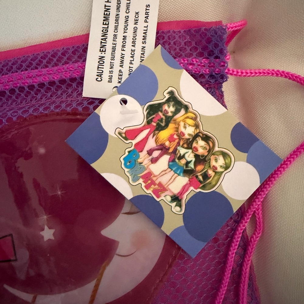 Bratz Pink Drawstring Backpack - Picture 3 of 3